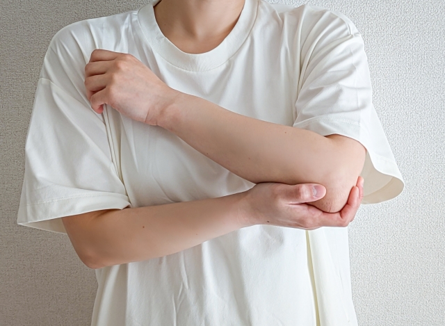 肘痛